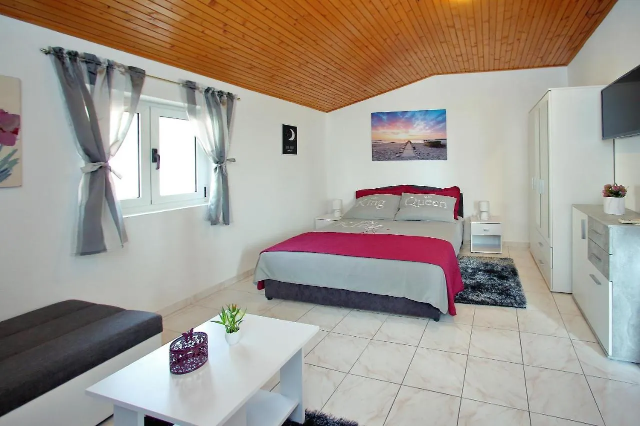 Apartmani Vera 0*, Bibinje